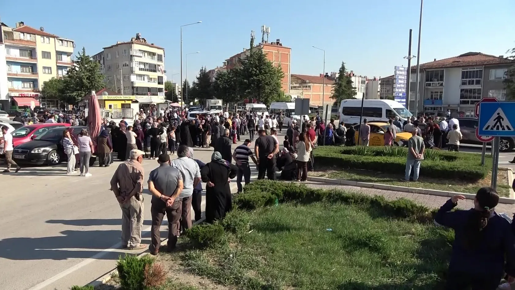 Amasyalı genç çiftçiden örnek hareket: 6 ton patatesi ücretsiz dağıttı