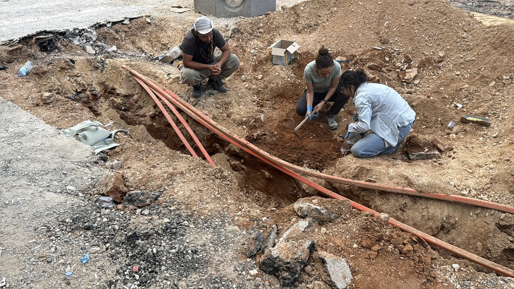 Menteşe'de kazıda mezar kalıntıları bulundu