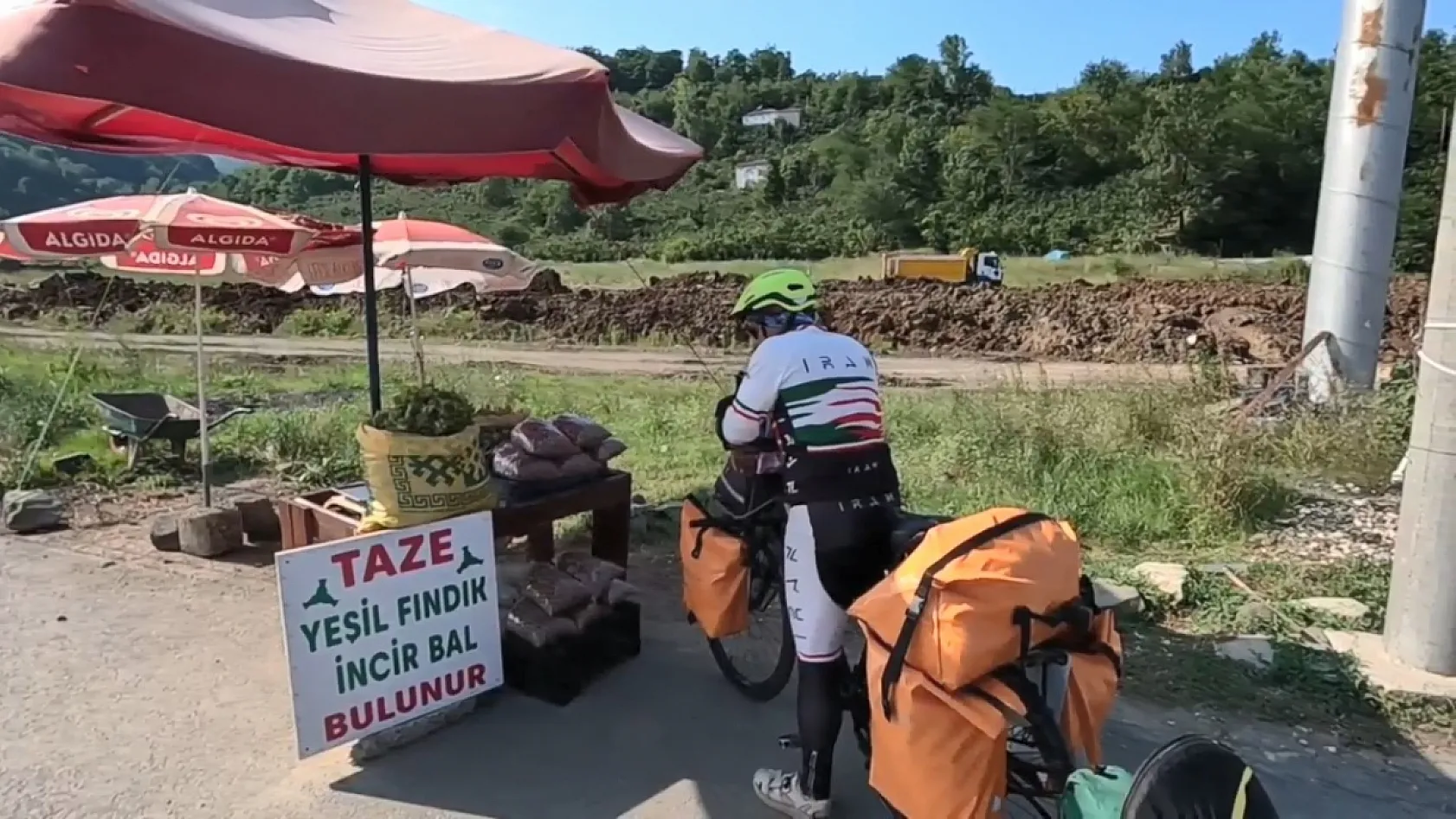 Karadeniz'i bisikletle keşfettiler