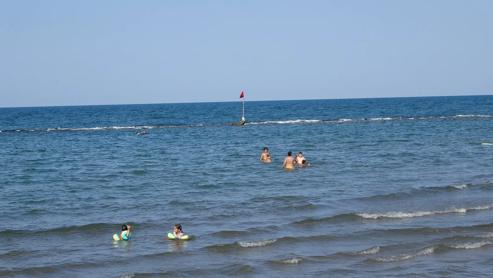 Samsun'da Ege'yi Aratmayan Görüntü: Dalgakıran Koyları Tatilcilerin Gözdesi