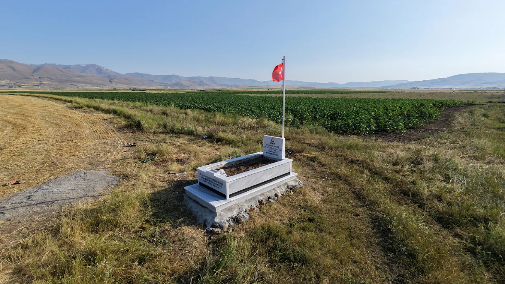 Erzurum Ovası'ndaki 'Garip Mezar' yenilendi