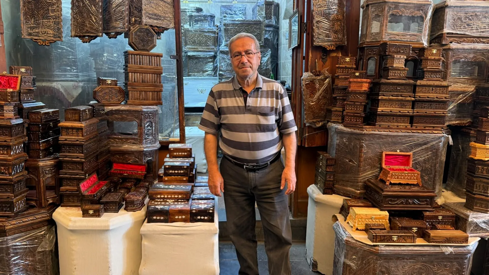 65 yıllık usta sandık geleneğini yaşatıyor