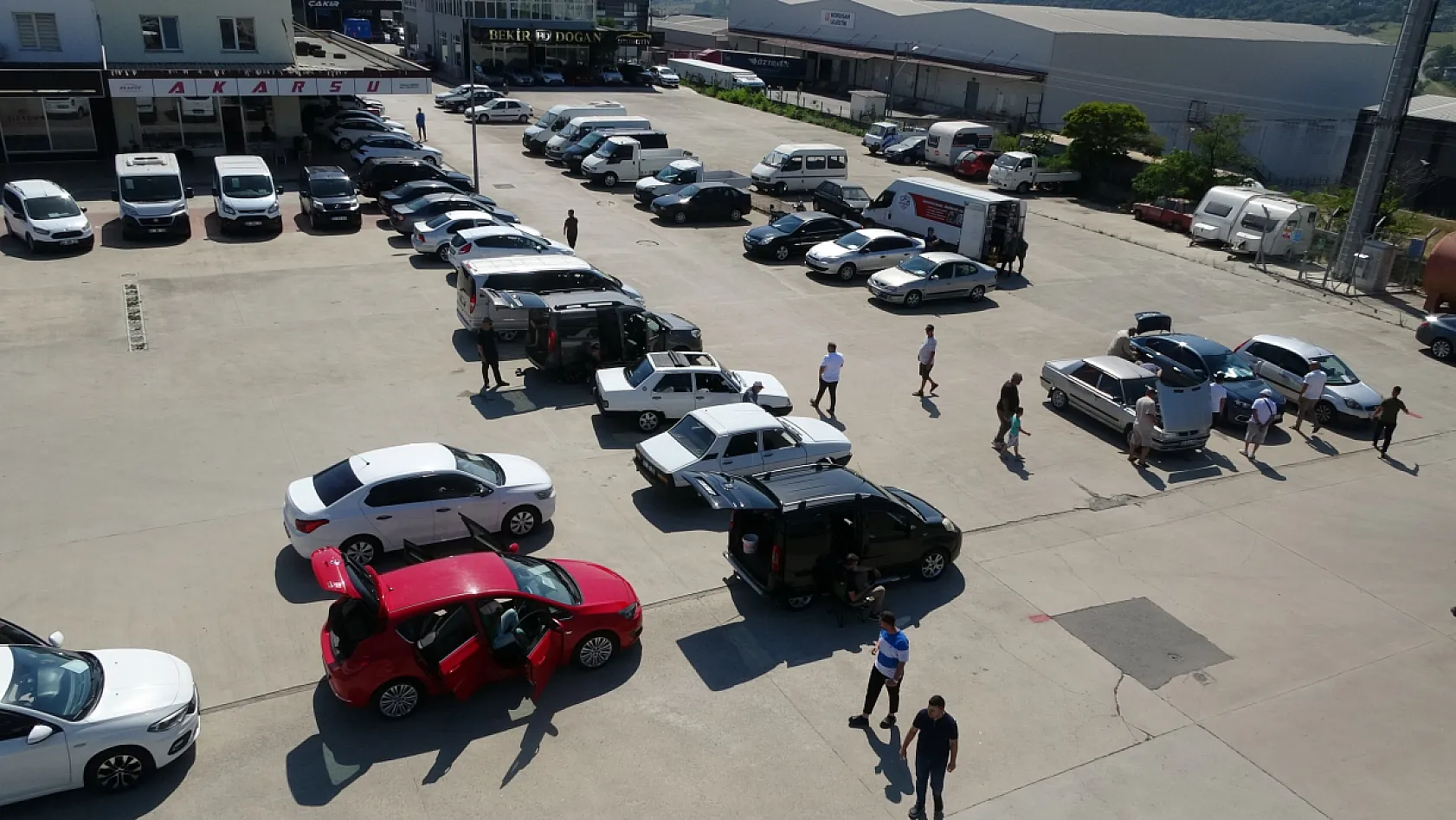 Samsun'da ikinci el otomobil piyasasında durgunluk: Alıcı da satıcı da beklemede