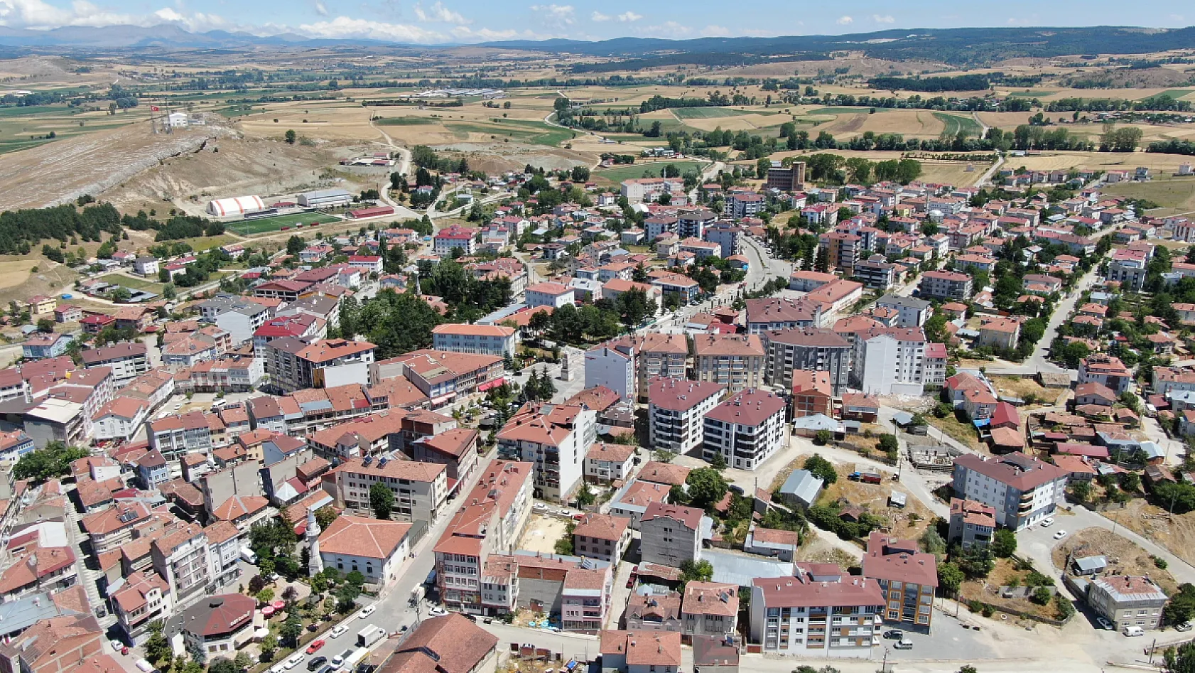 Ninelerinin tezgahını evine kurdu, siparişlere yetişemiyor