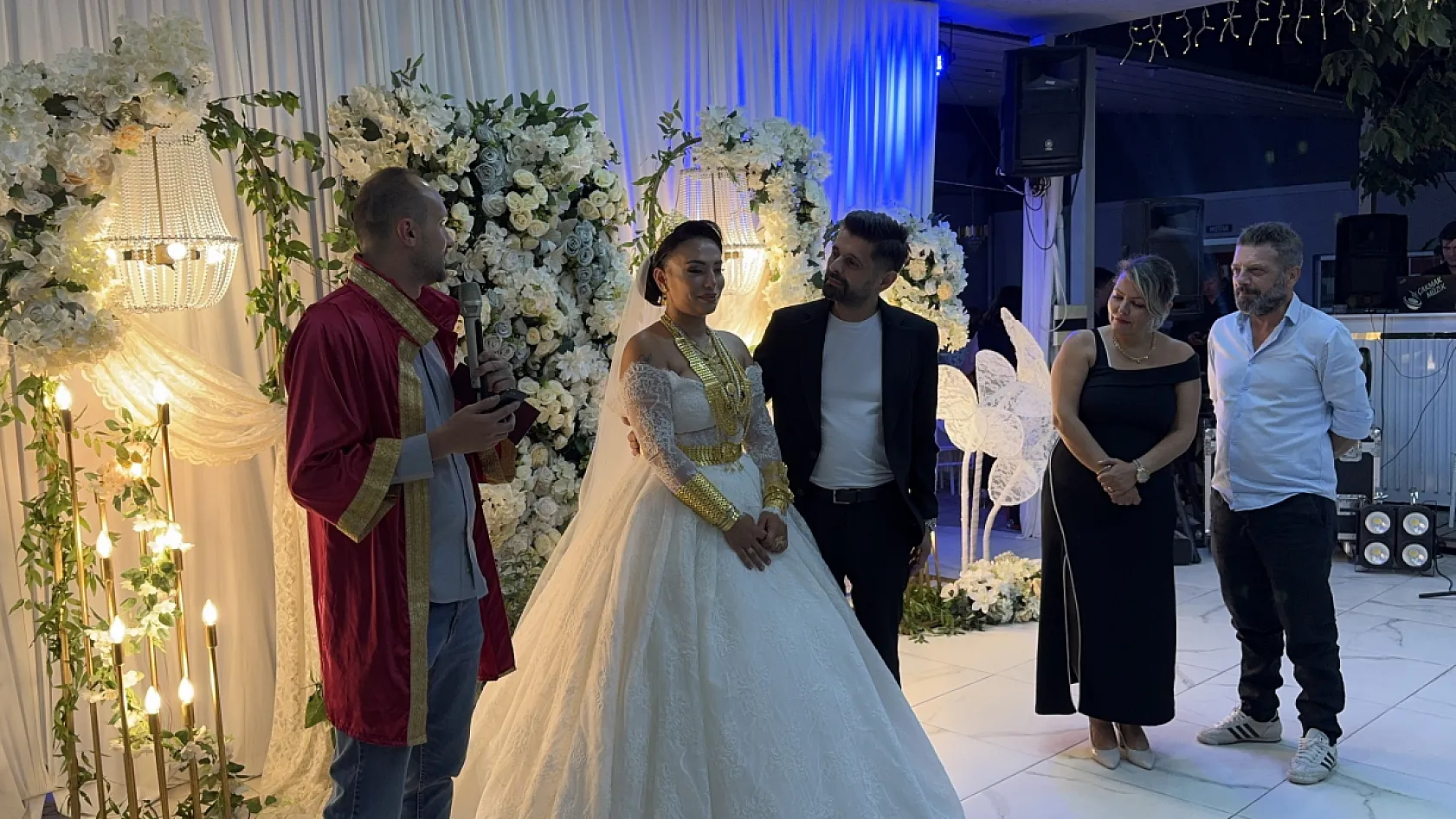 10 yıl sonra yeniden nikah masasına oturdular