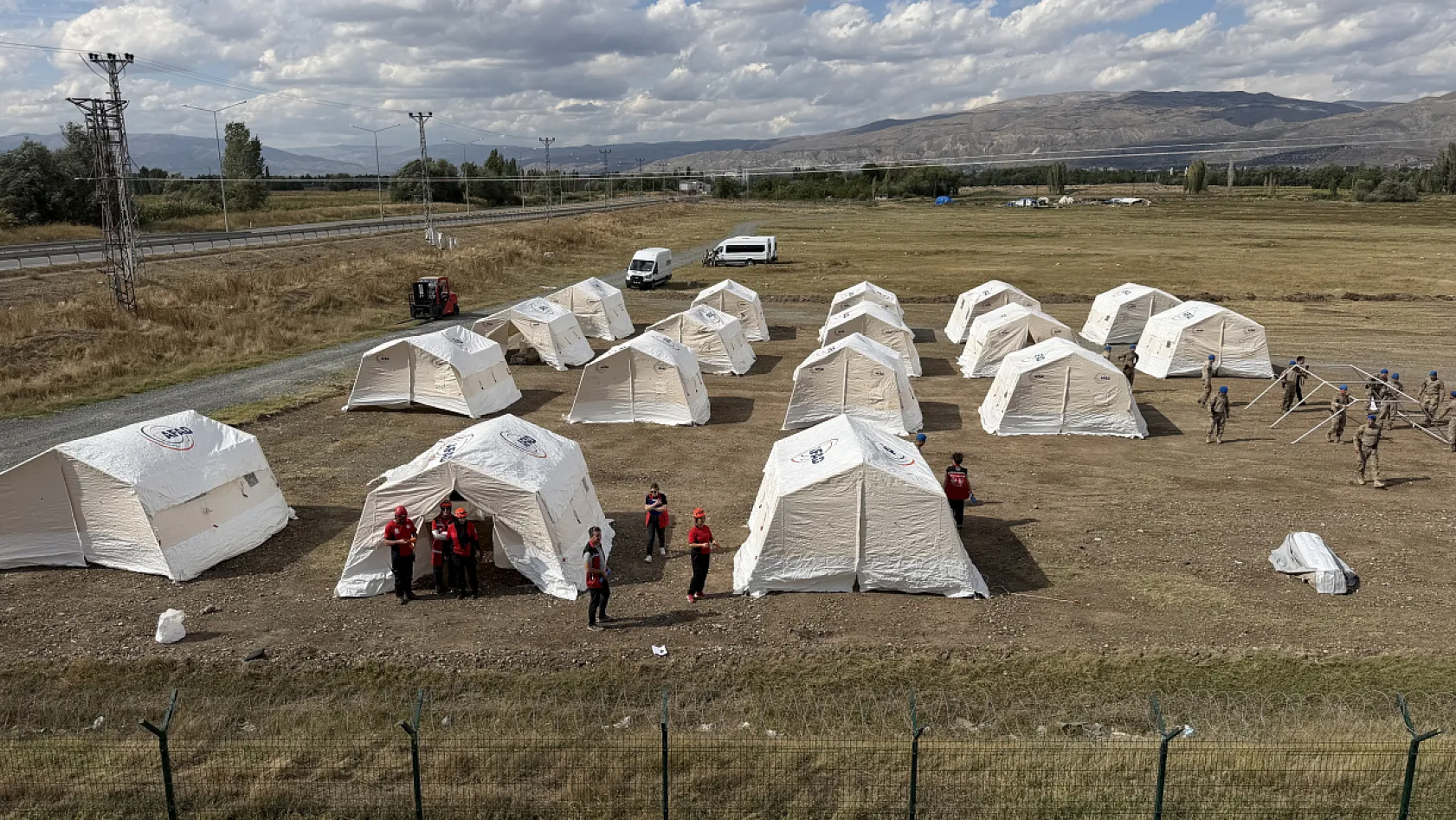 Erzincan'da deprem tatbikatı: 4 ilden 1052 personel sahaya çıktı