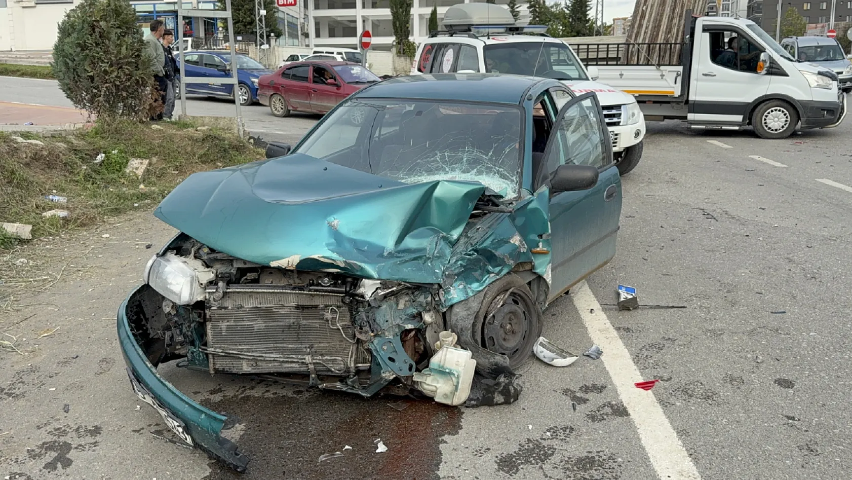 İlkadım'da zincirleme kaza: 2 kişi yaralandı