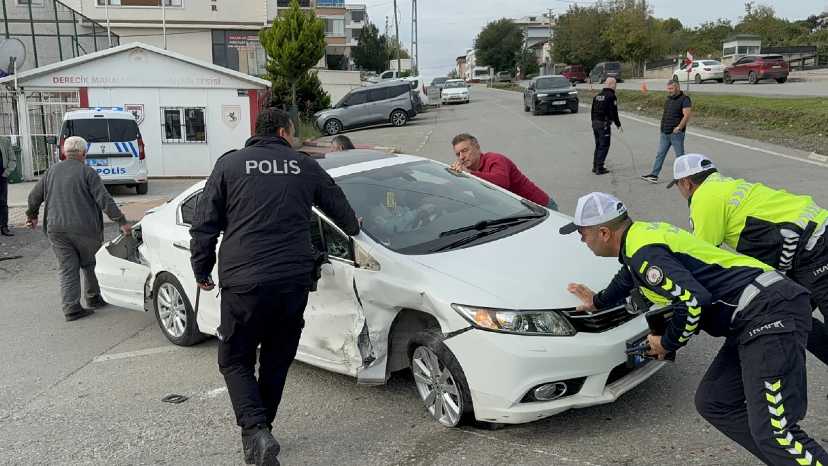 İlkadım'da zincirleme kaza: 2 kişi yaralandı
