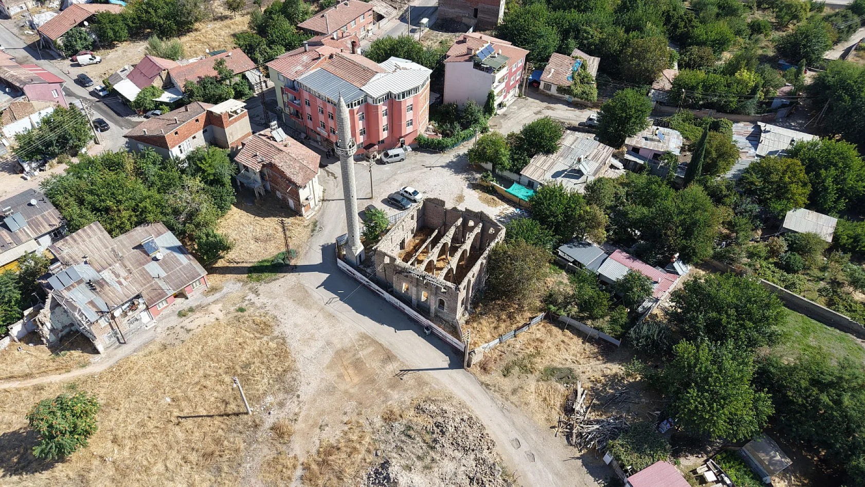 300 yıllık cami 6 yıldır restorasyon bekliyor