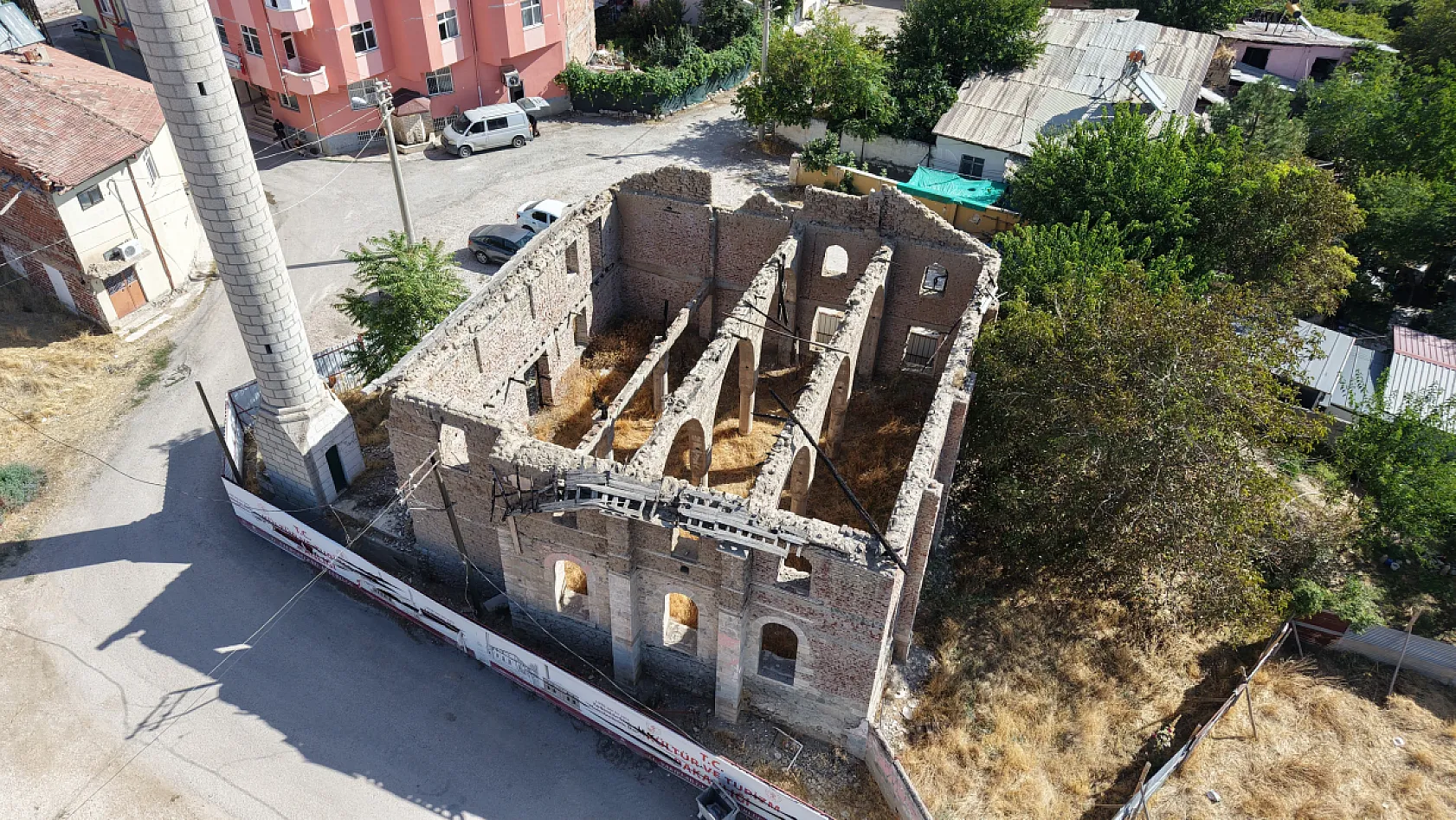300 yıllık cami 6 yıldır restorasyon bekliyor