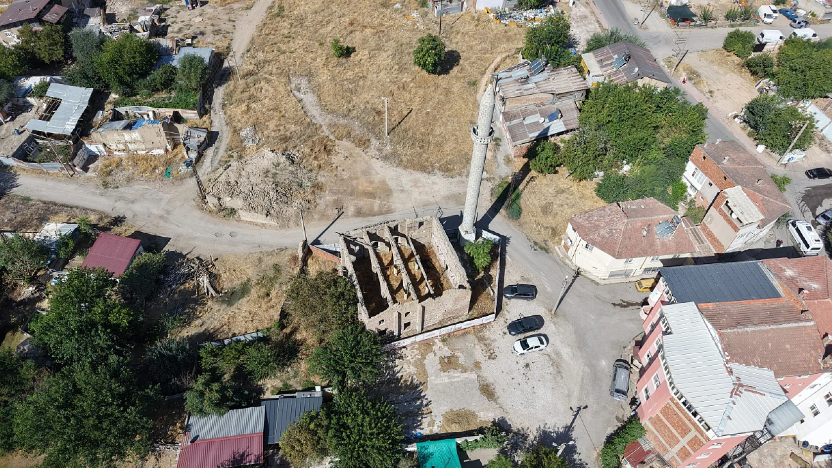 300 yıllık cami 6 yıldır restorasyon bekliyor