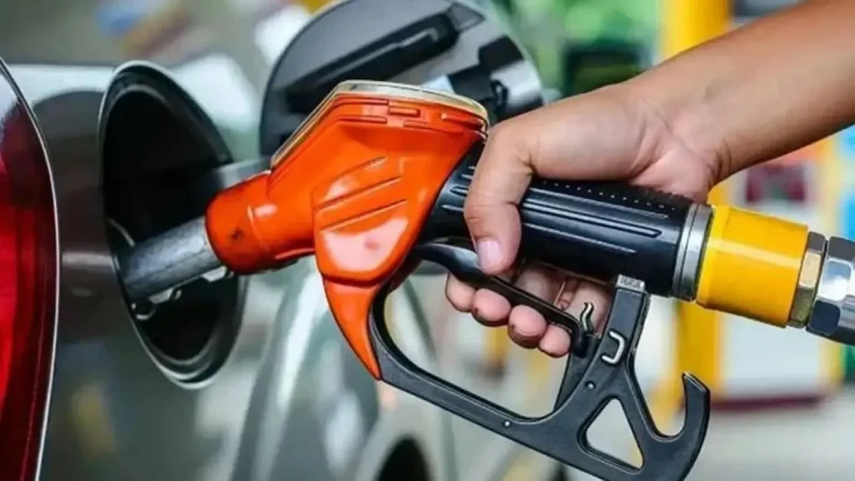 22 Mart 2026 Güncel Akaryakıt Fiyatları: Motorine 6 TL Zam mı Geliyor?
