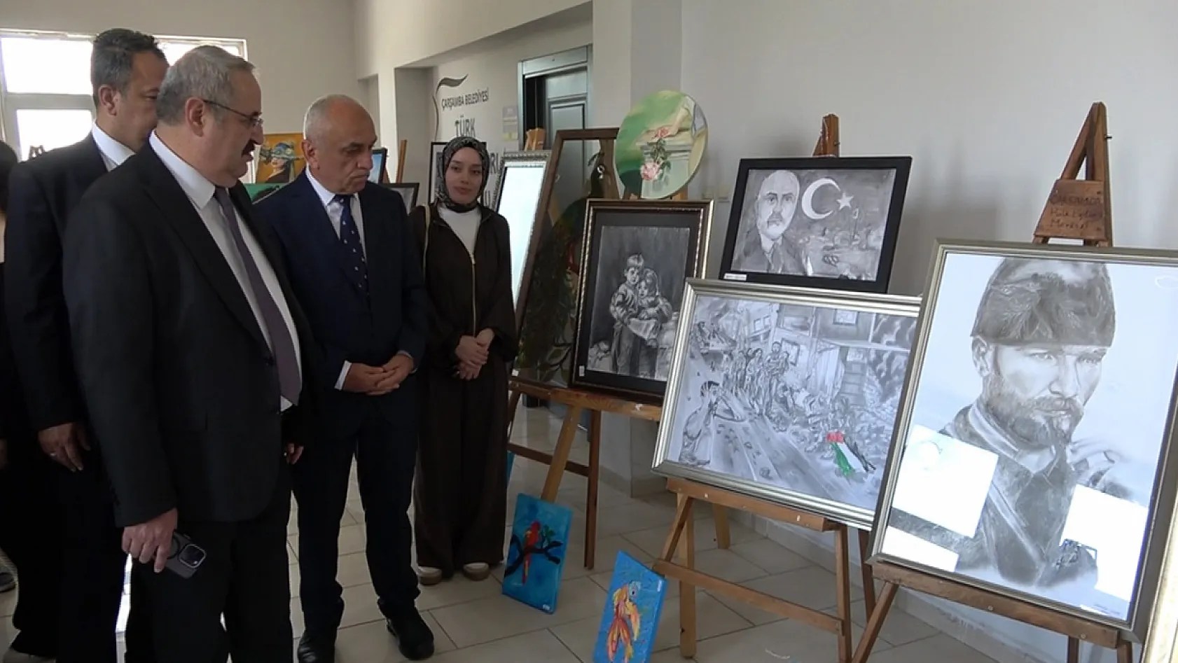 Halk eğitim merkezi kursiyerlerinden göz dolduran sergi