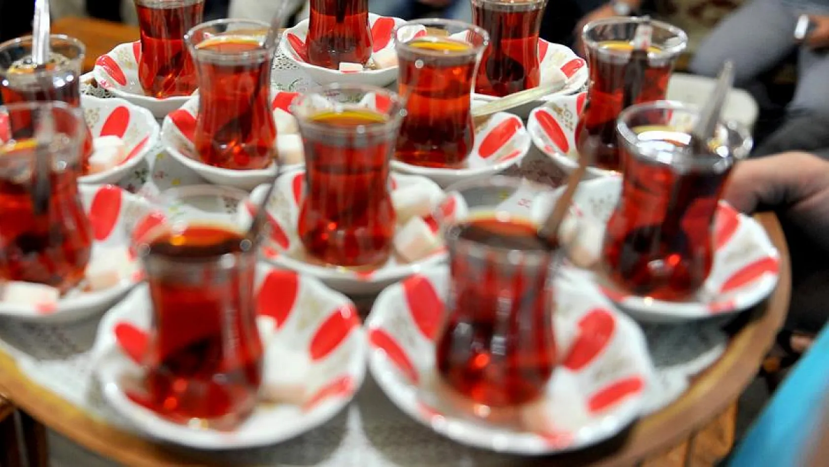 Çay fiyatlarına bir zam daha: Kuru çaya son 1,5 ayda toplam yüzde 26 artış