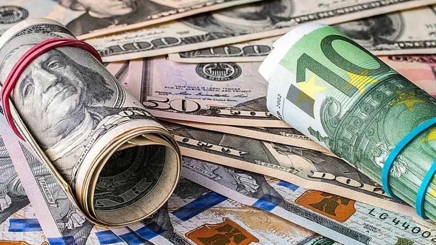 Piyasalarda haftanın ilk günü: Dolar ve Euro'da son durum