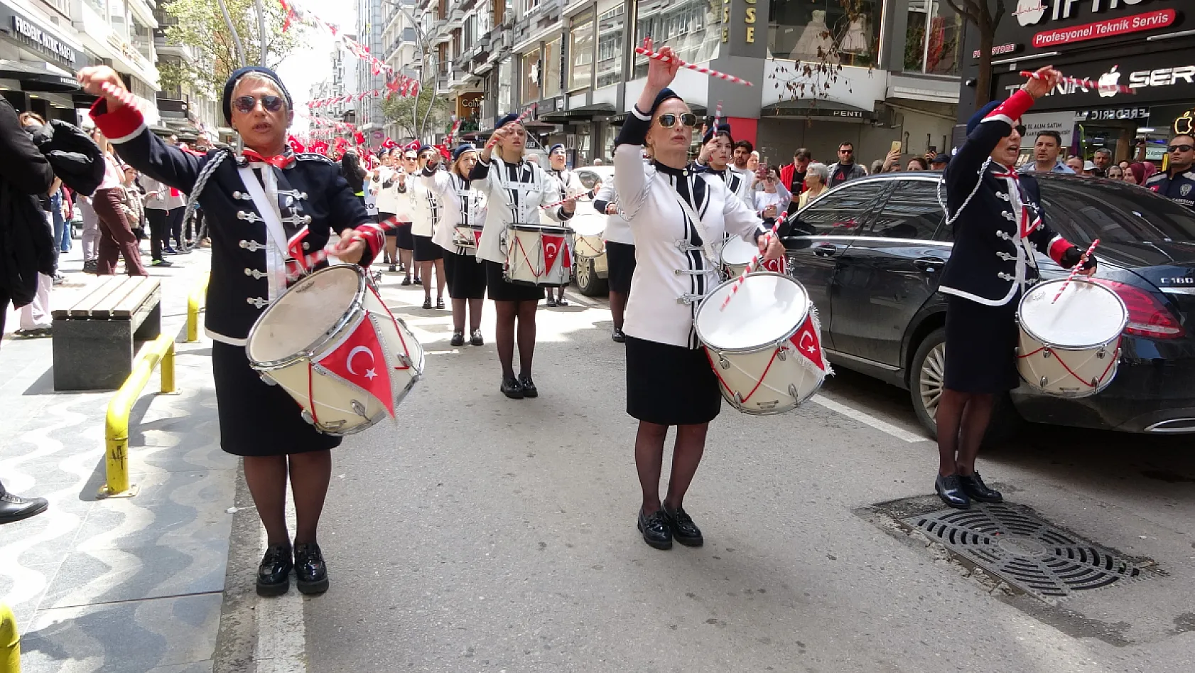 Türkiye Barolar Birliği Samsun'da Cumhuriyet yürüyüşünde buluştu