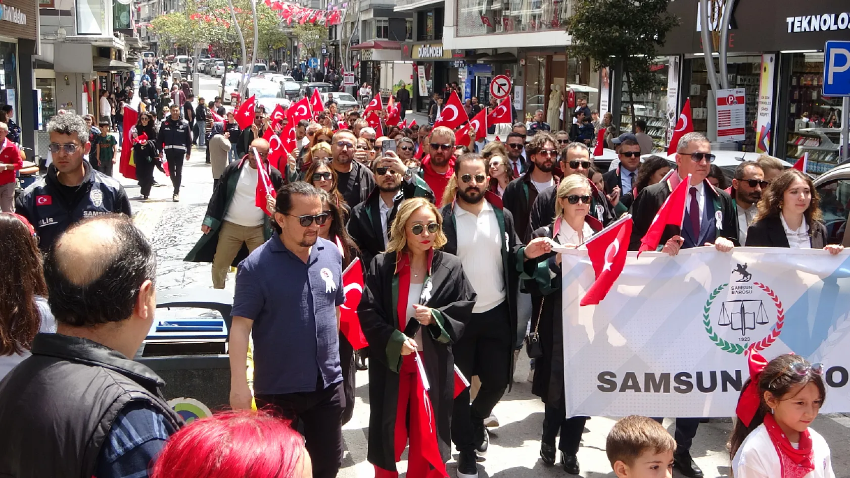 Türkiye Barolar Birliği Samsun'da Cumhuriyet yürüyüşünde buluştu