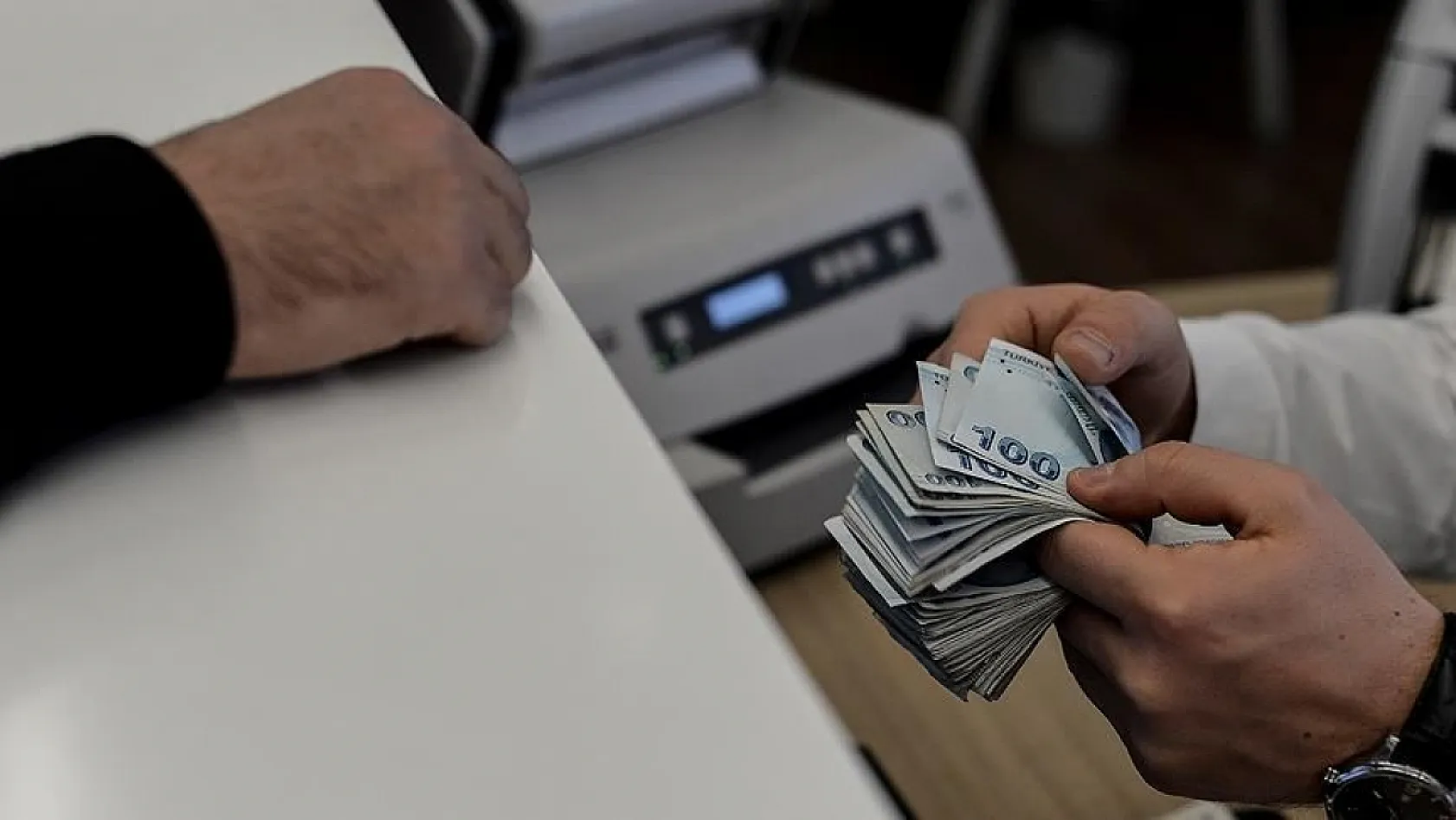 Temmuz Zammı Öncesi Emeklilere Büyük Fırsat: 3 Maaş, 100 Bin TL'ye Varan Promosyon ve Ek Gelir Yolları