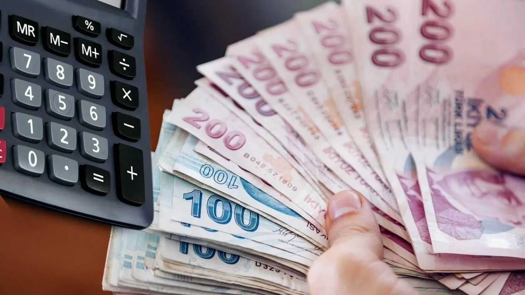 Temmuz Zammı Öncesi Emeklilere Büyük Fırsat: 3 Maaş, 100 Bin TL'ye Varan Promosyon ve Ek Gelir Yolları
