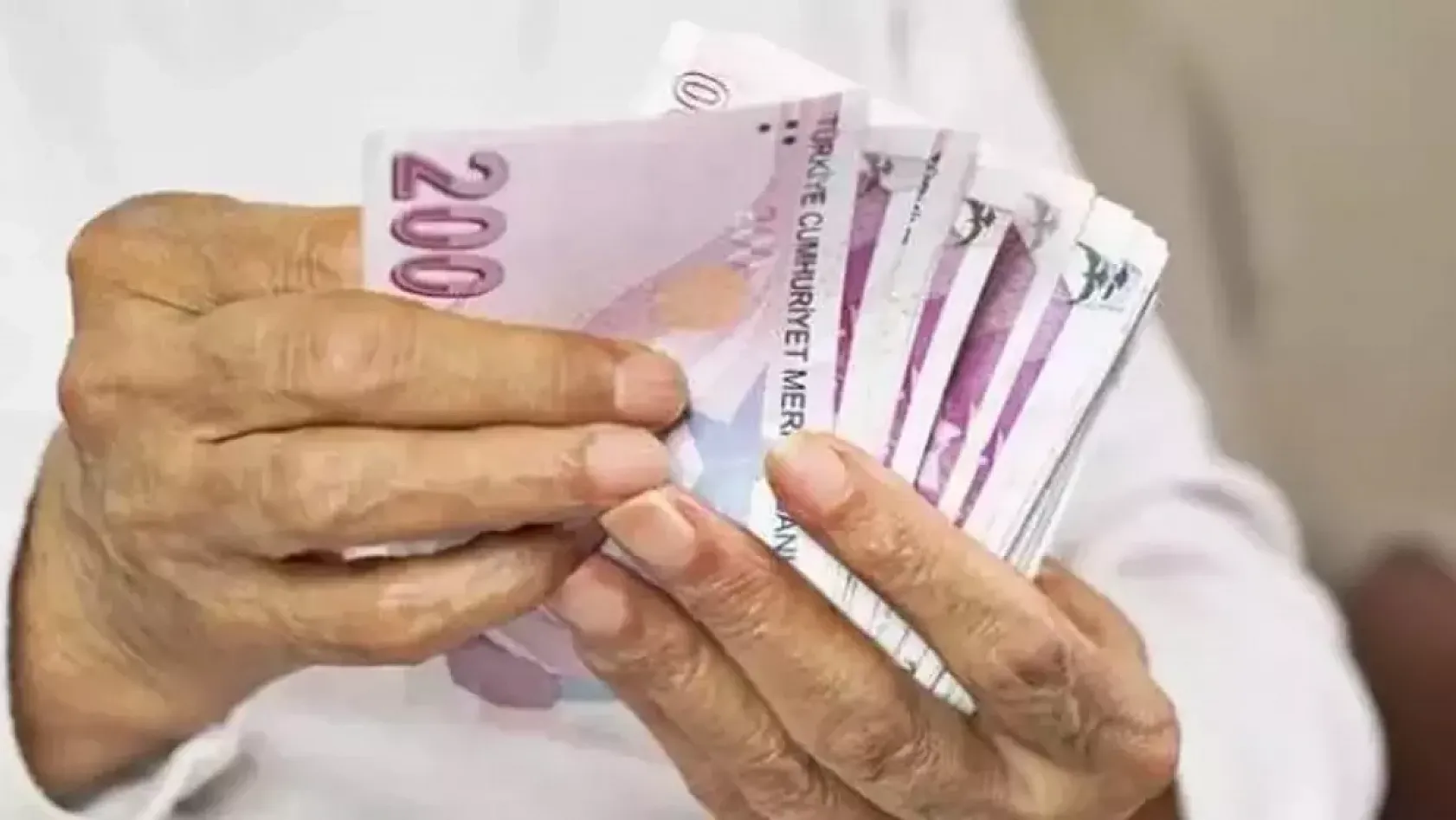Emekli Promosyonlarında Mart 2026 Çılgınlığı: Ödemeler 50 Bin TL'ye Dayandı!