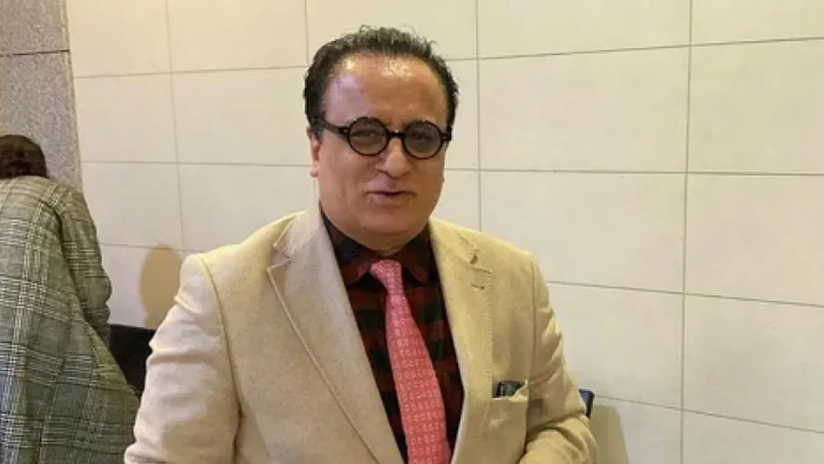 Erol Köse 16. kattan düşerek hayatını kaybetti