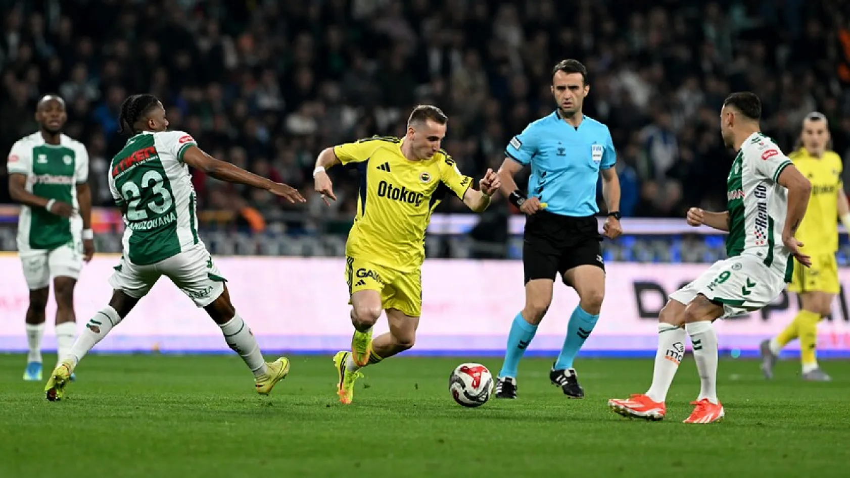 Fenerbahçe'den sezon finaline büyük jest: Eyüpspor maçı biletleri kadın ve çocuklara ücretsiz