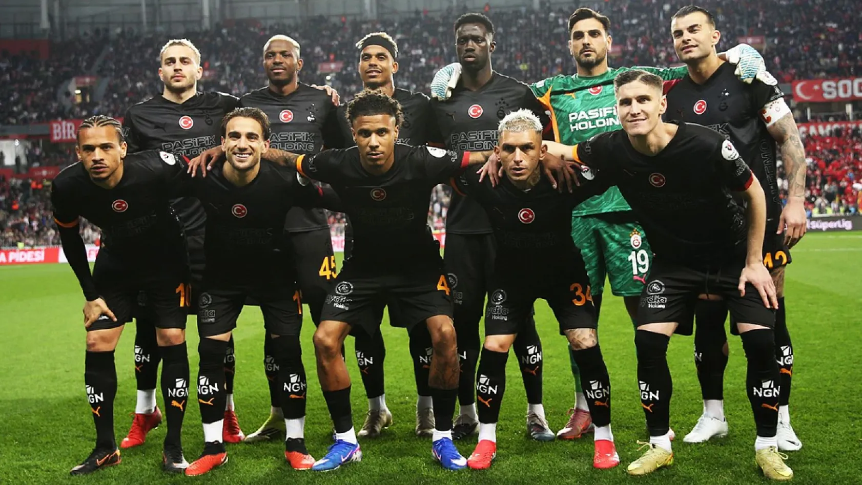Galatasaray Tesislerine 1 Haftalık Misafir Yasağı
