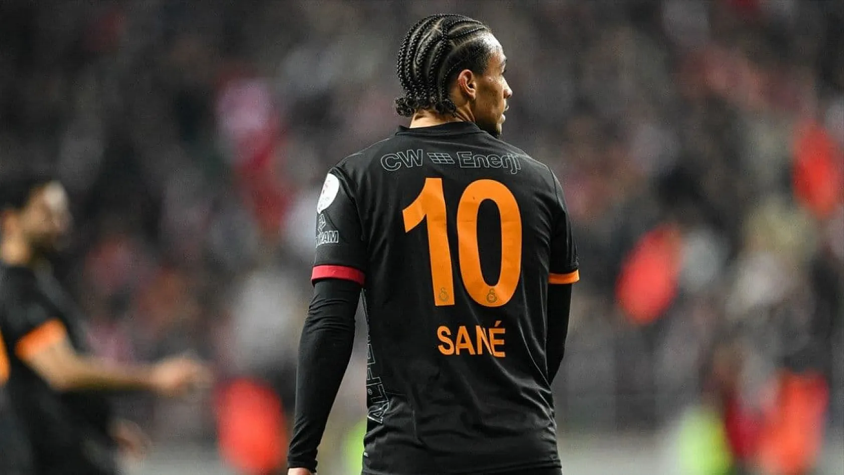 Galatasaray Tesislerine 1 Haftalık Misafir Yasağı