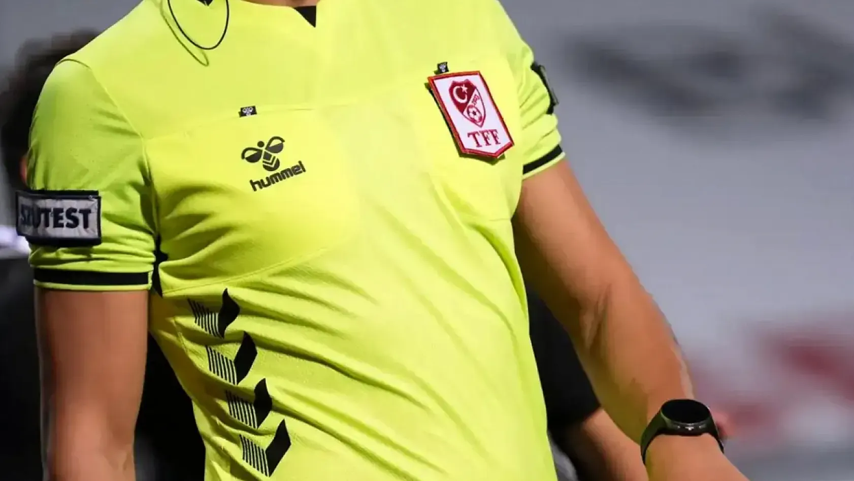 Derbide düdük sürpriz isimde: Galatasaray-Fenerbahçe maçının hakemi açıklandı