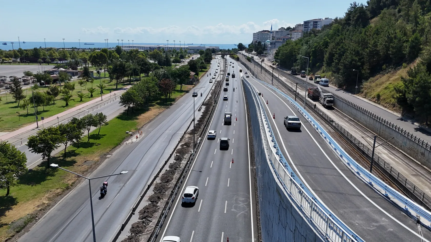 Kenan Şara Köprülü Kavşağı Projesi'nde İki Önemli Bağlantı Yolu Trafiğe Açıldı