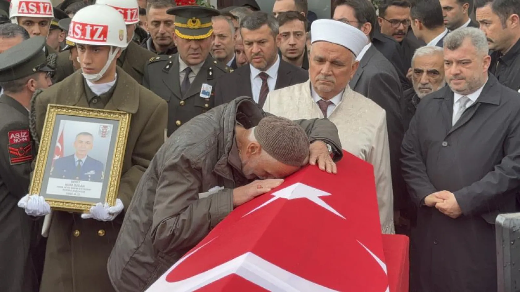 Türkiye şehitlerini uğurladı
