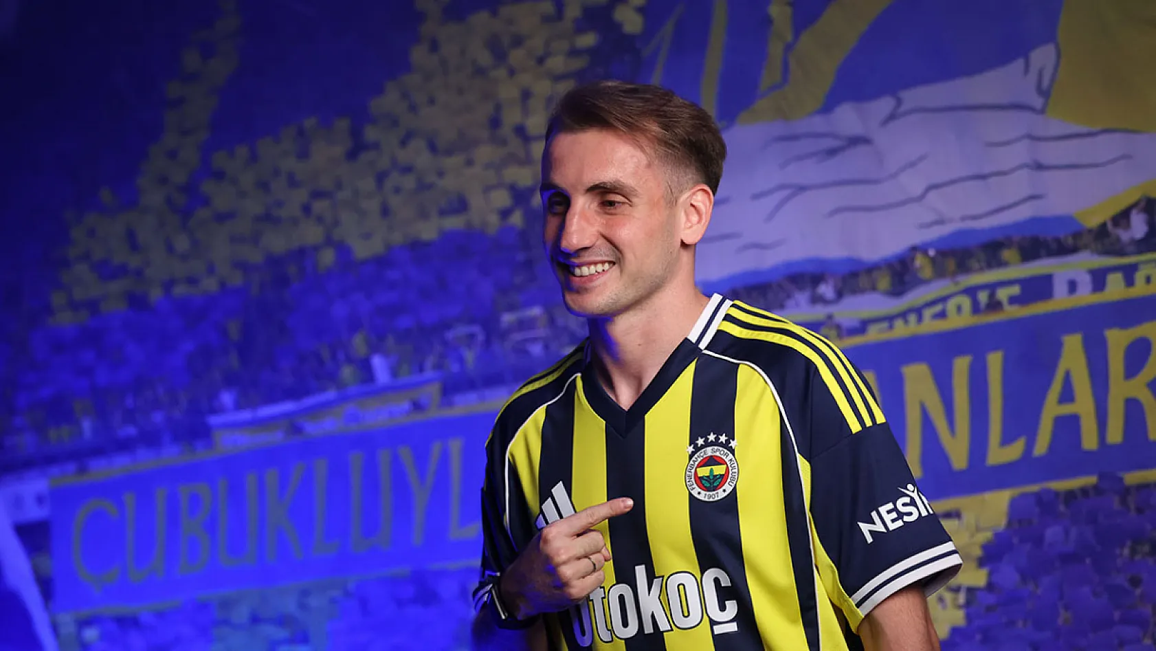 Kerem Aktürkoğlu'ndan Taraftara Duygusal Mesaj: Seneye Çok Daha Güçlü Döneceğiz