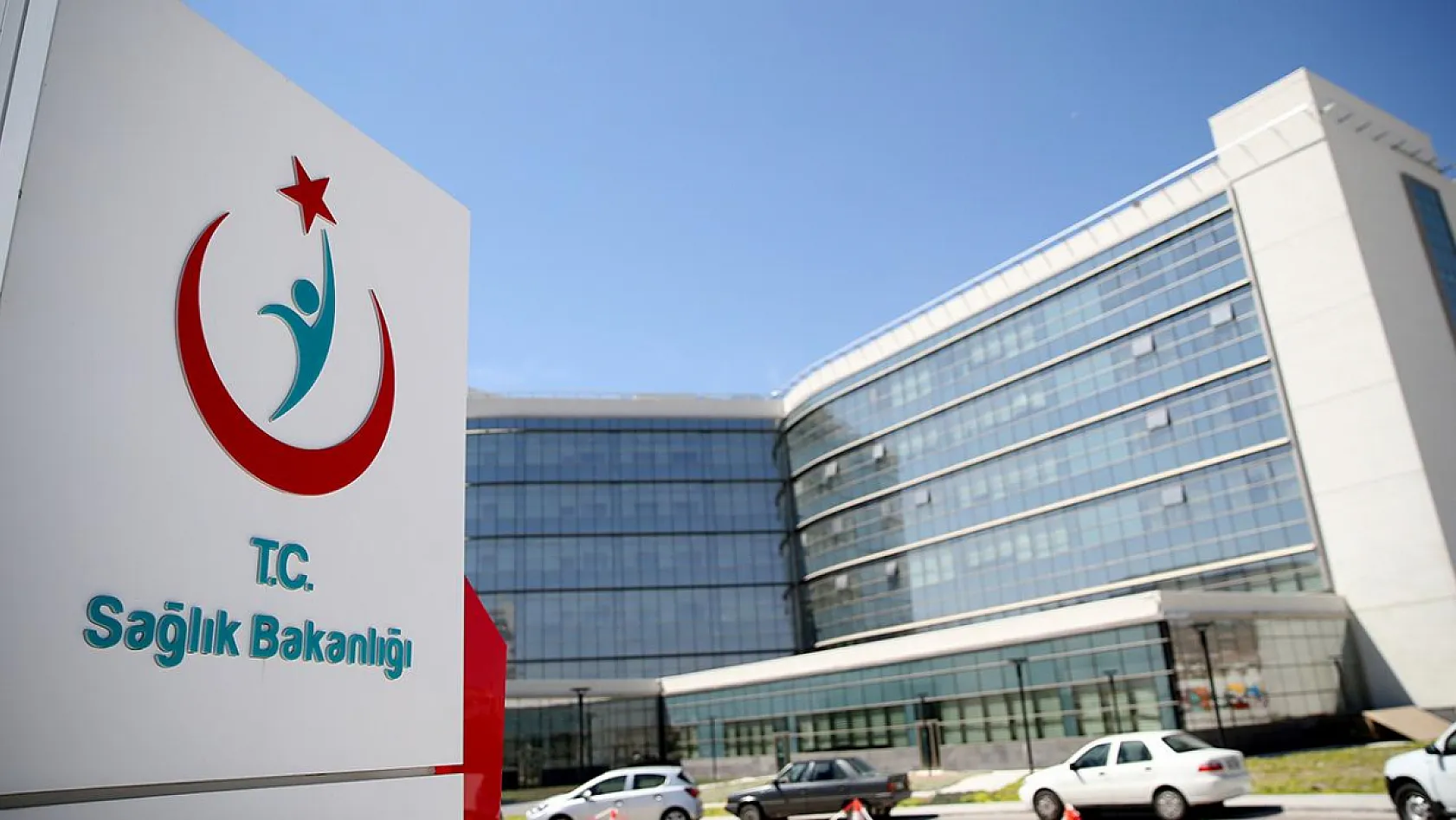 Sağlık Bakanlığı 2026'da 26 bin 673 sözleşmeli personel alacak