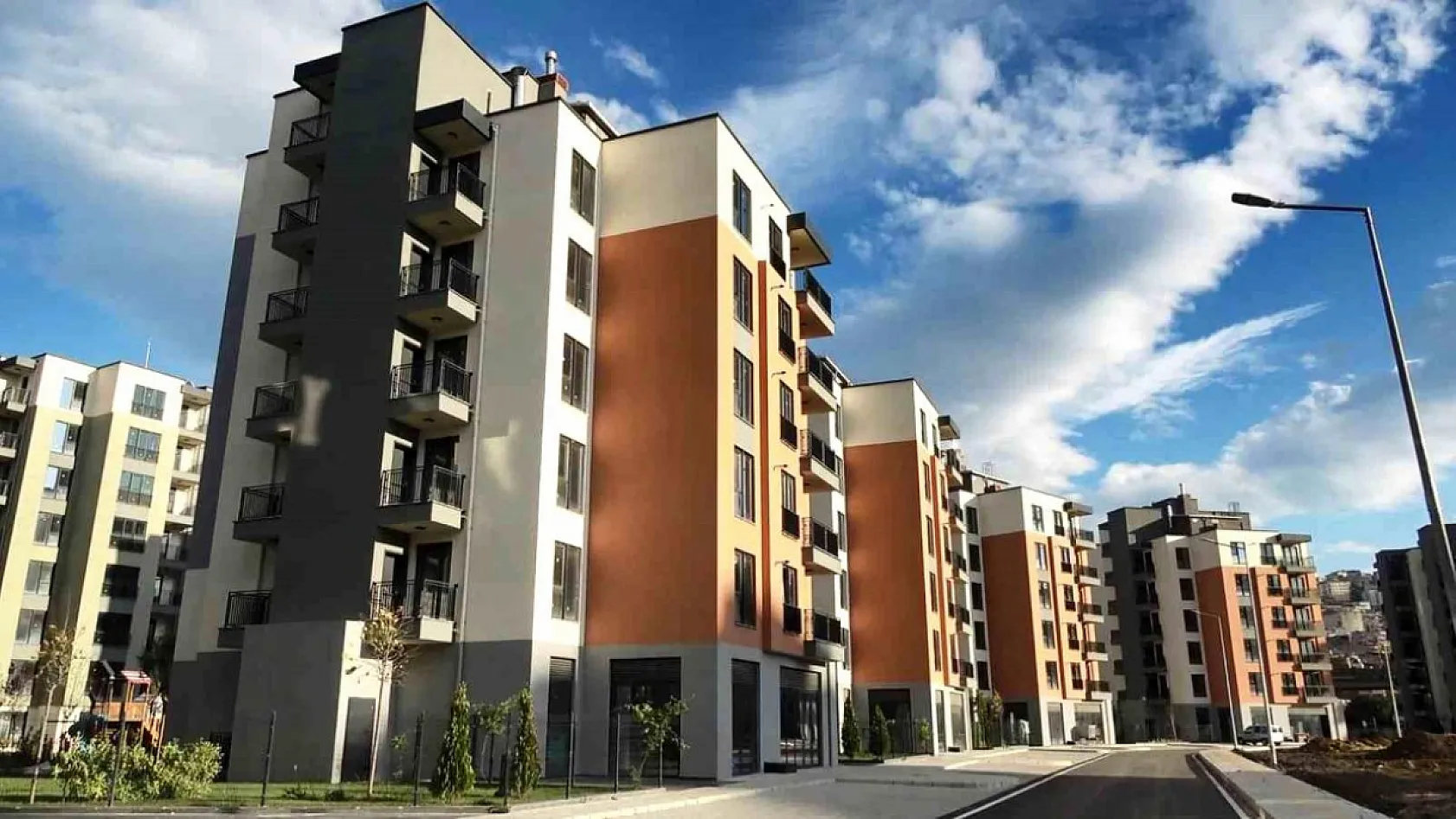 Samsun'da Nisan ayında 2 bin 454 konut satıldı