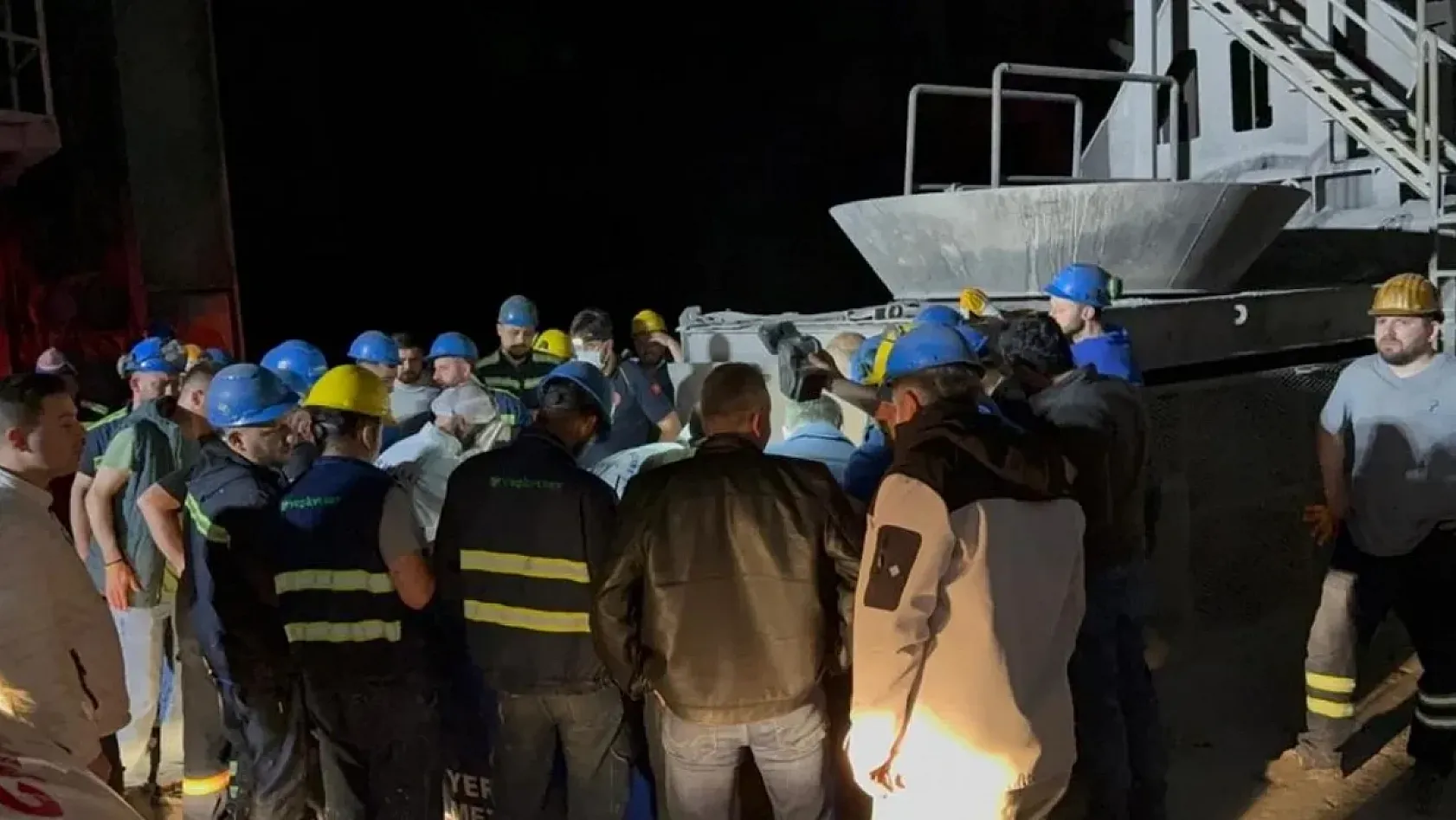 EMO Başkanı Adnan Korkmaz Yeşilyurt'ta yaşanan işçi ölümleri ile ilgili konuştu