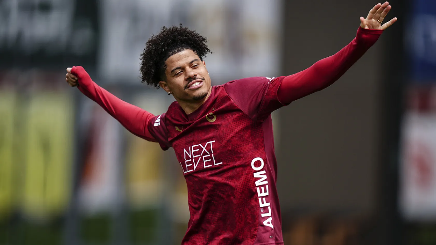 Galatasaray'dan Transferde Dev Hamle: Aston Villa İle Görüşmeler Başladı!