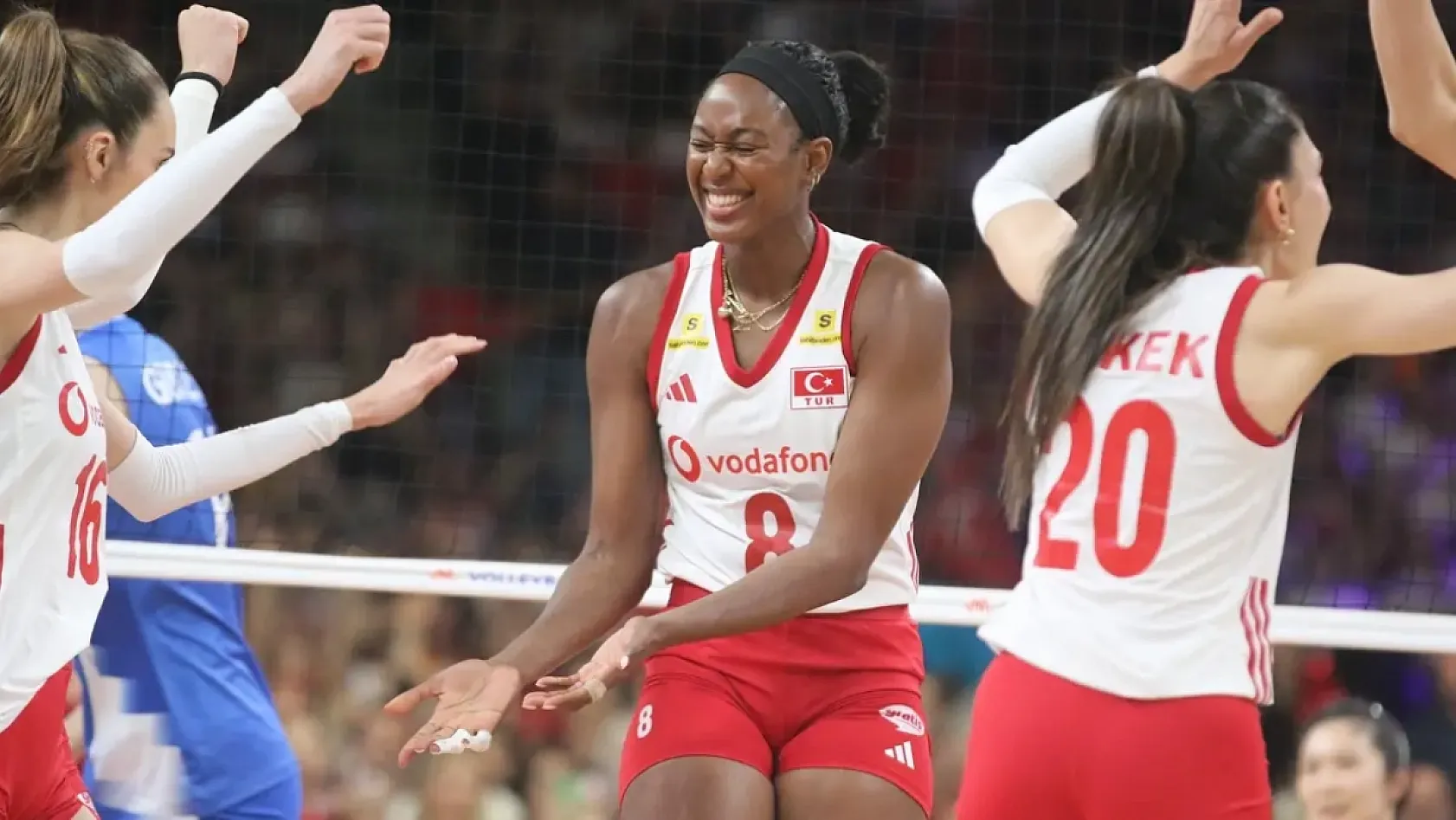 A Milli Kadın Voleybol Takımı, VNL'nin ikinci haftasında 4'te 4 yaptı