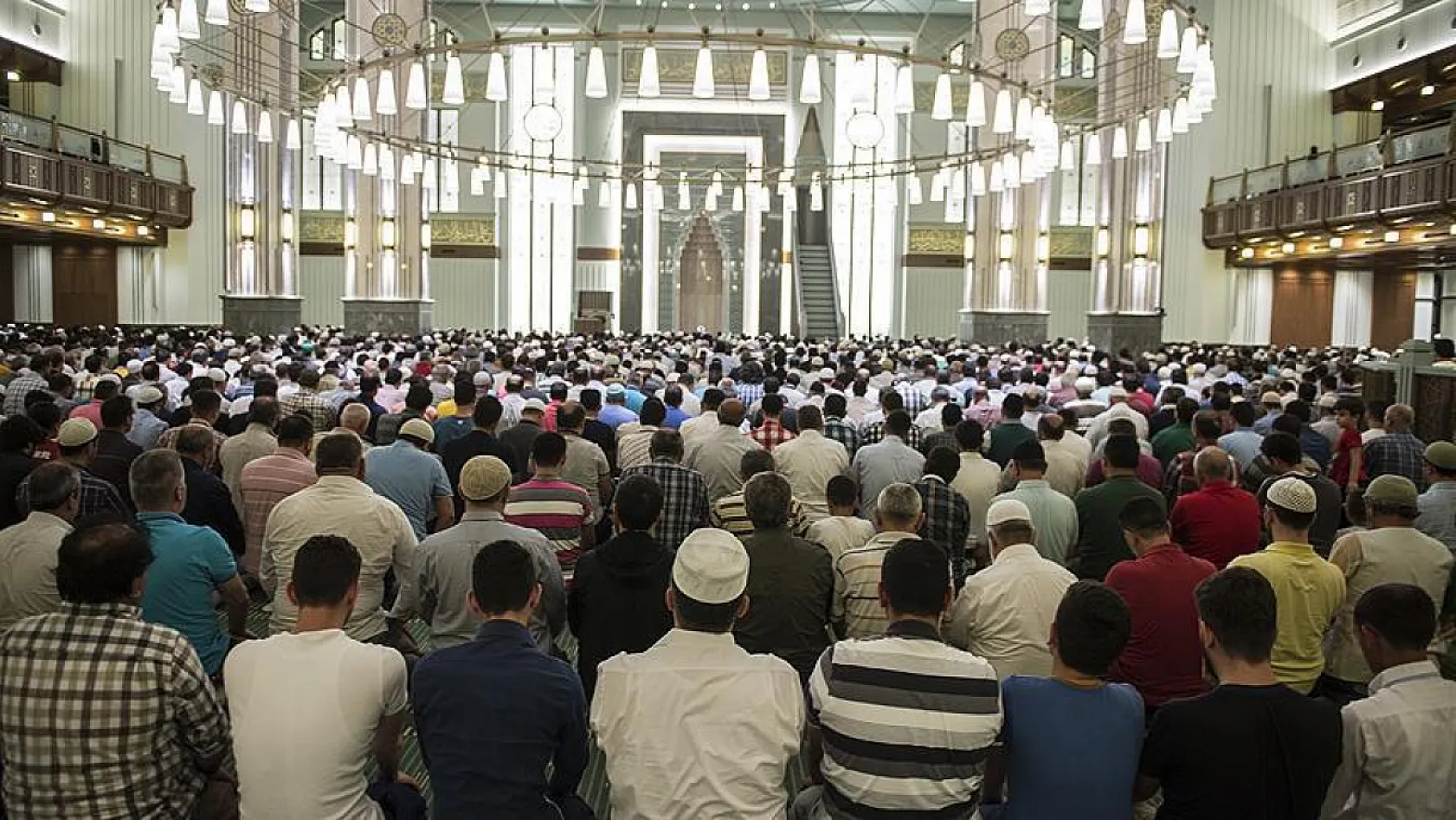 2026 Kadir Gecesi ne zaman, hangi gün? Diyanet açıkladı! Kadir Gecesi'nde neler yapılmalı?