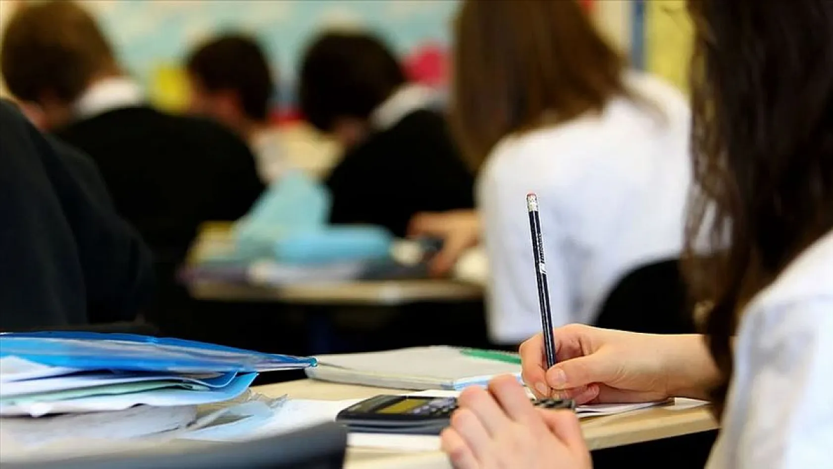 20 Nisan 2026 | Pazartesi günü okullar tatil mi?