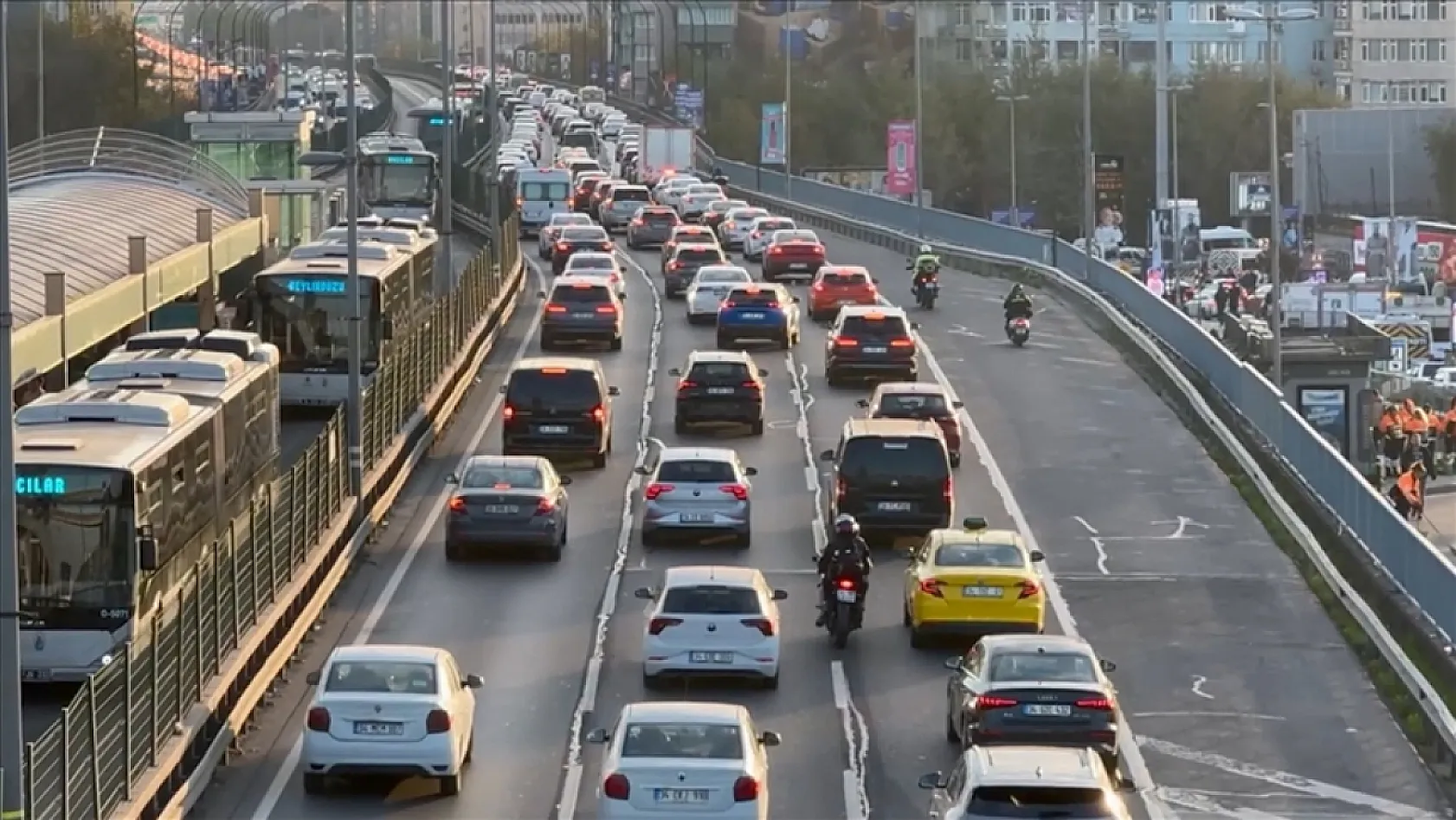 Hız sınırını aşan sürücülere büyük ceza geliyor