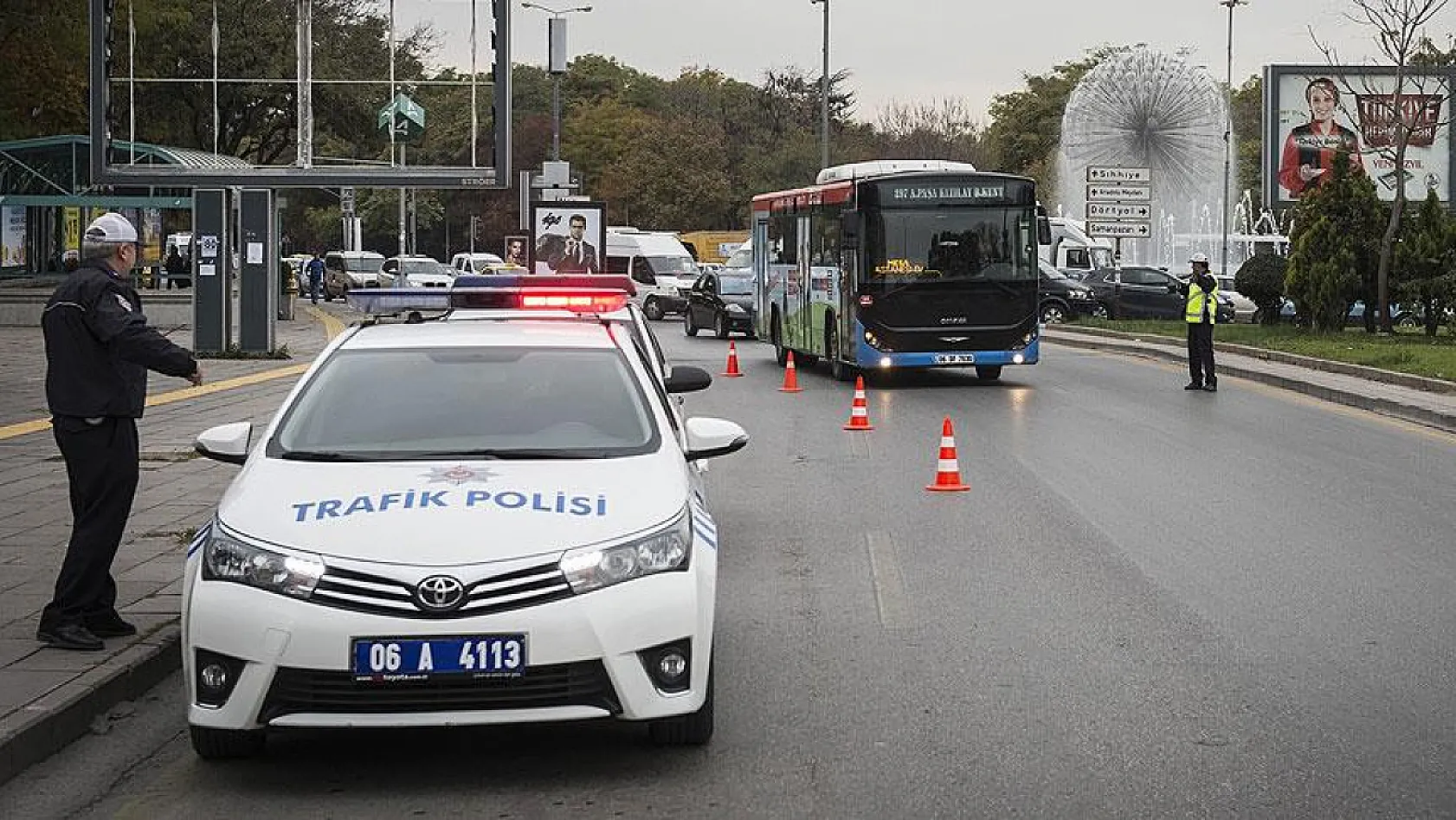 2026 Bayram Trafiği Önlemleri: Sivil Polisler Otobüslerde, Drone'lar Havada!