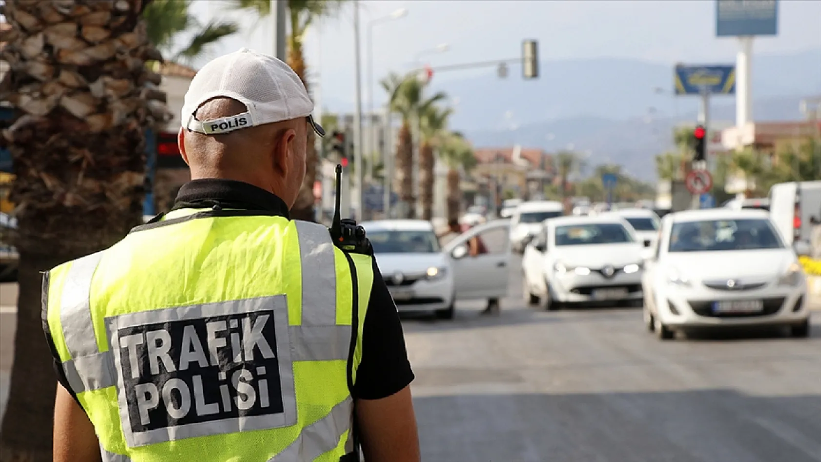 Sürücülerin Dikkatine! 1 Nisan'da başlıyor... APP Plaka ve Ekran taktıranlar dikkat!