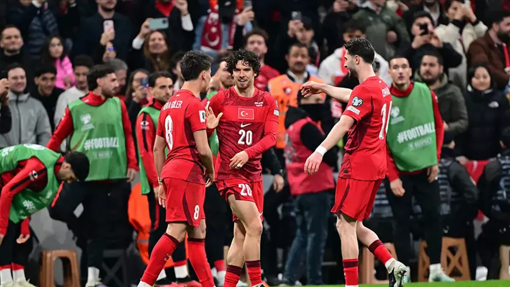Montella'dan Kosova maçı kararı! Türkiye'nin muhtemel 11'i netleşti