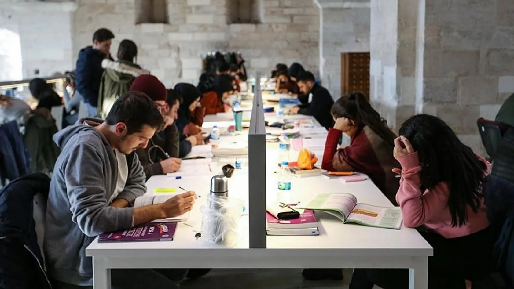 Öğrenci affını da içeren yükseköğretim düzenlemesi komisyondan geçti
