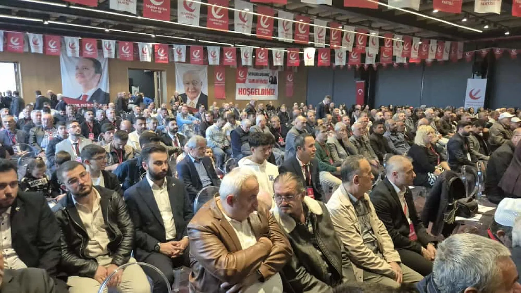 Yeniden Refah'ta kongre heyecanı