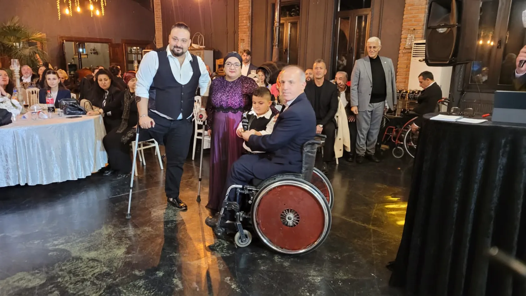 Samsun'da engelleri aşan başarılar ödüllendirildi