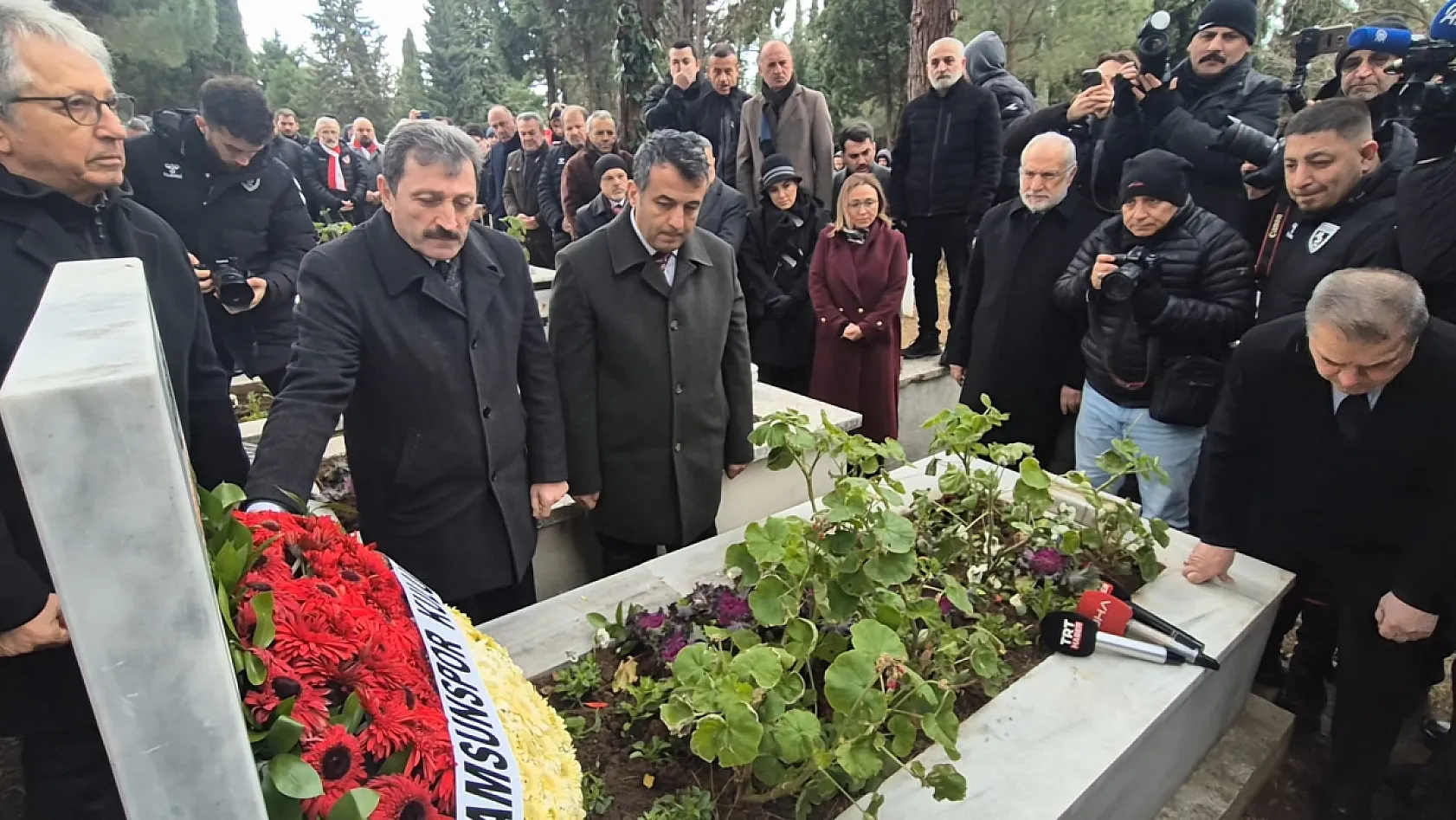 Samsunspor futbol şehitlerini dualarla andı