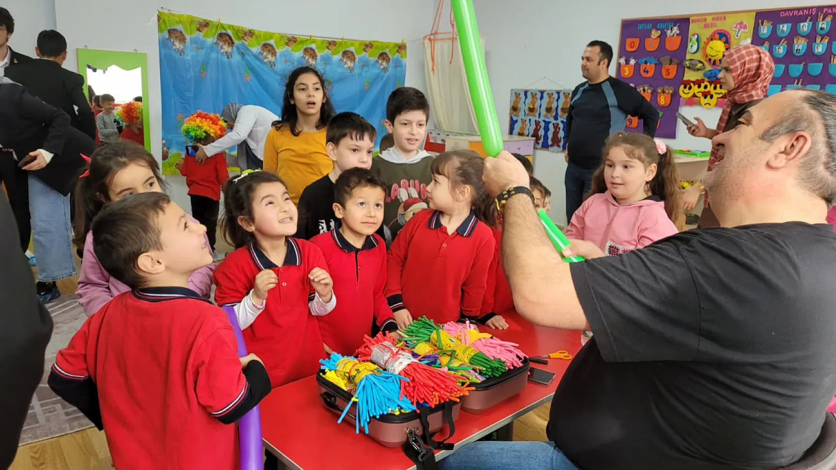 Samsun'da kırsaldaki miniklere tiyatro sürprizi