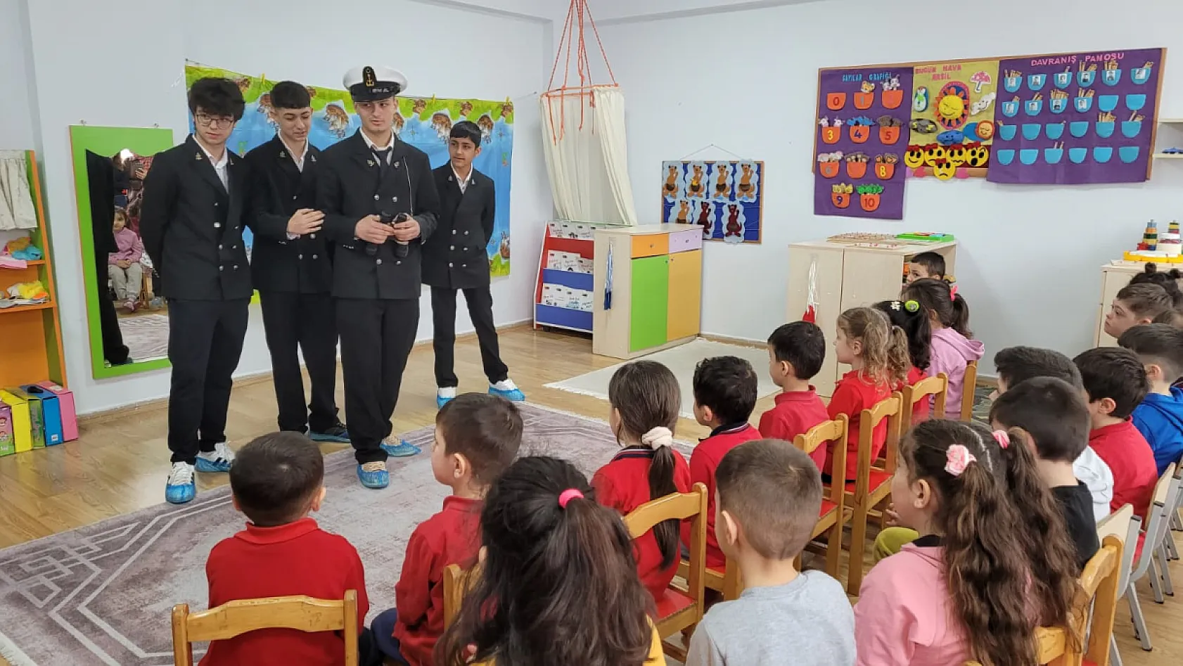 Samsun'da kırsaldaki miniklere tiyatro sürprizi