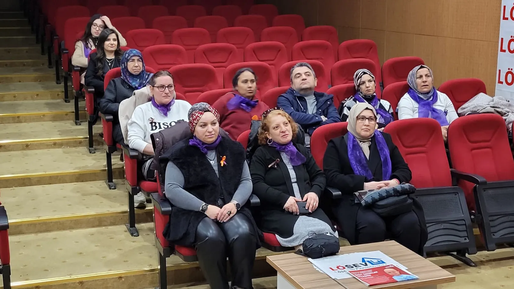 Samsun'da LÖSEV'den Kadınlar Günü'nde farkındalık paneli düzenlendi